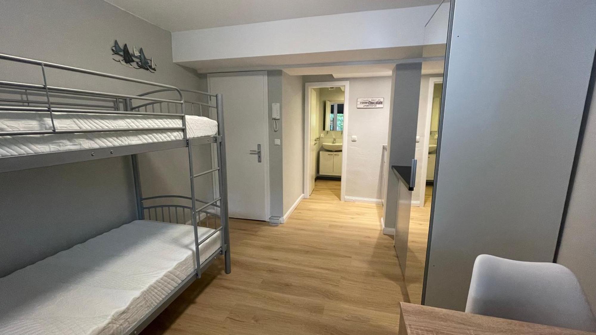 Suesses Kleines Und Zentrales Apartment Fuer Zwei Personen Mitten In Hamburgo Exterior foto
