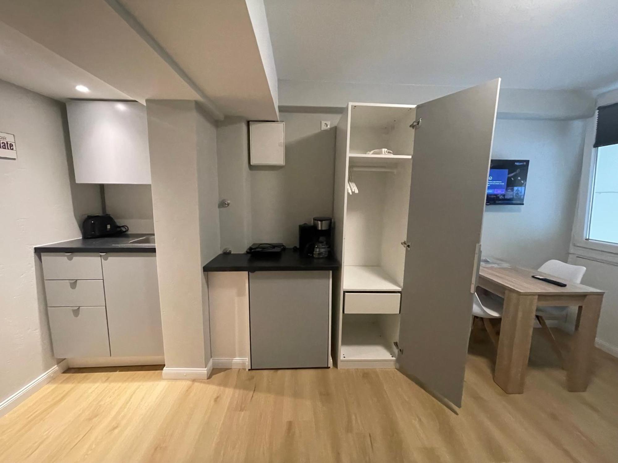 Suesses Kleines Und Zentrales Apartment Fuer Zwei Personen Mitten In Hamburgo Exterior foto