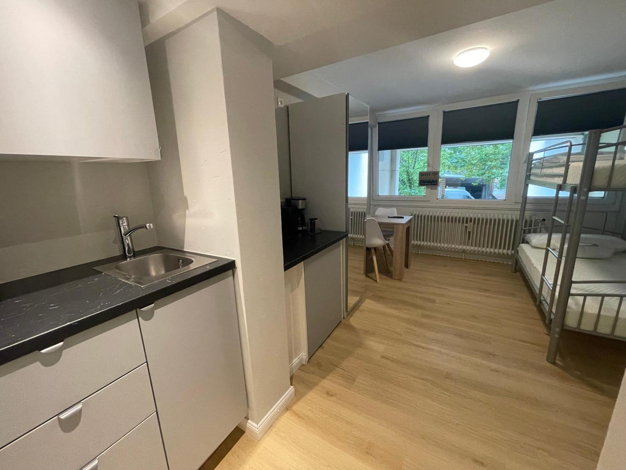 Suesses Kleines Und Zentrales Apartment Fuer Zwei Personen Mitten In Hamburgo Exterior foto