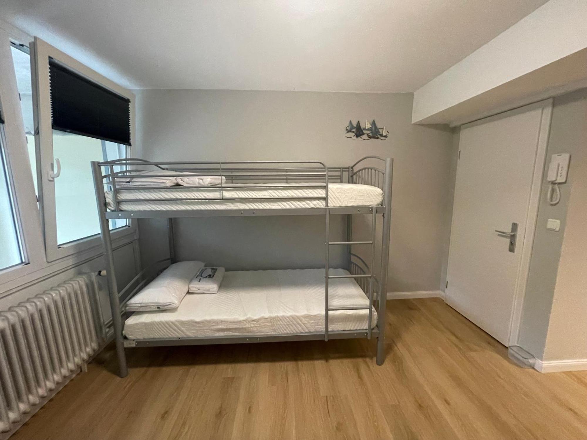 Suesses Kleines Und Zentrales Apartment Fuer Zwei Personen Mitten In Hamburgo Exterior foto